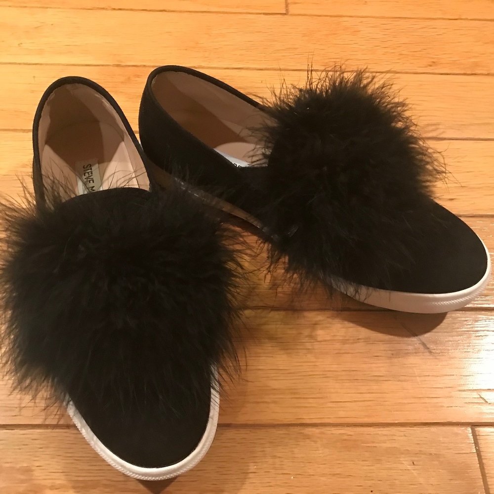 Steve Madden Furry Embelished Emily Sneaker US 8B